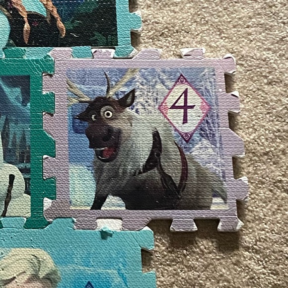 Disney Frozen 8pc Interlocking Foam Floor Mat Hopscotch Activity Play Set & bag - Picture 7 of 15
